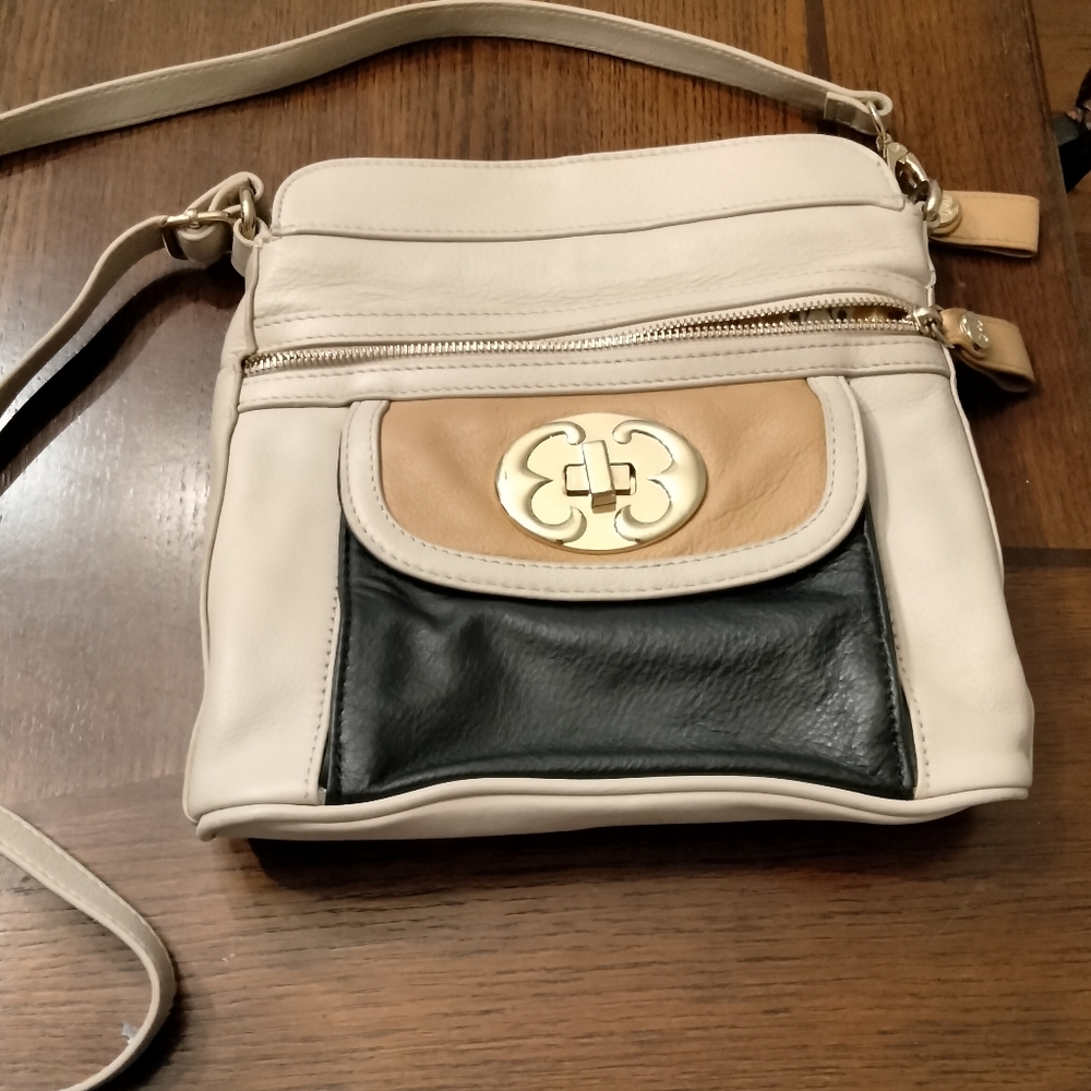 Eem Fox Elegant Cream and Black Crossbody Bag